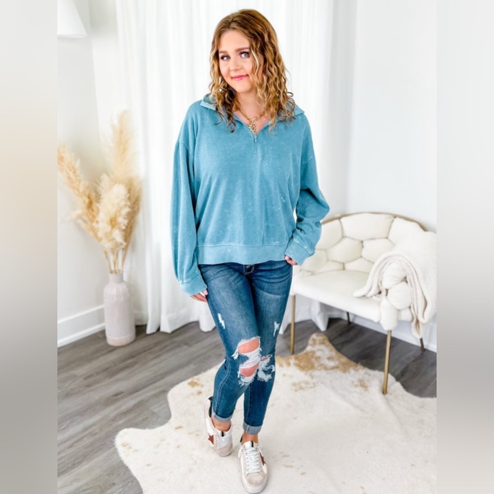 Like Love half zip mineral washed pullover. Size M
